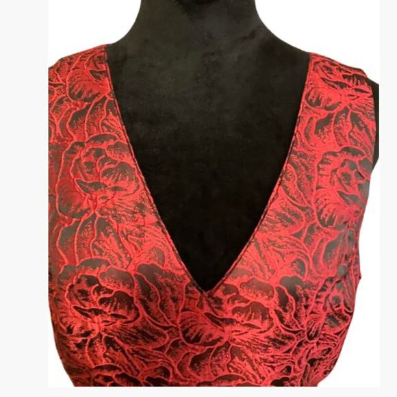 White House Black Market Red and Black Rose Motif Jacquard A-Line Dress 8 EUC - Picture 2 of 12